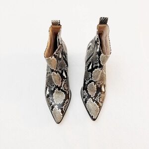 Saks Fifth Avenue Snakeskin Printed Bootie Pointy Toe GT011-J-1 Size 7.5